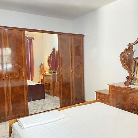 Roeli'S Guest House 波格拉德茨 外观 照片